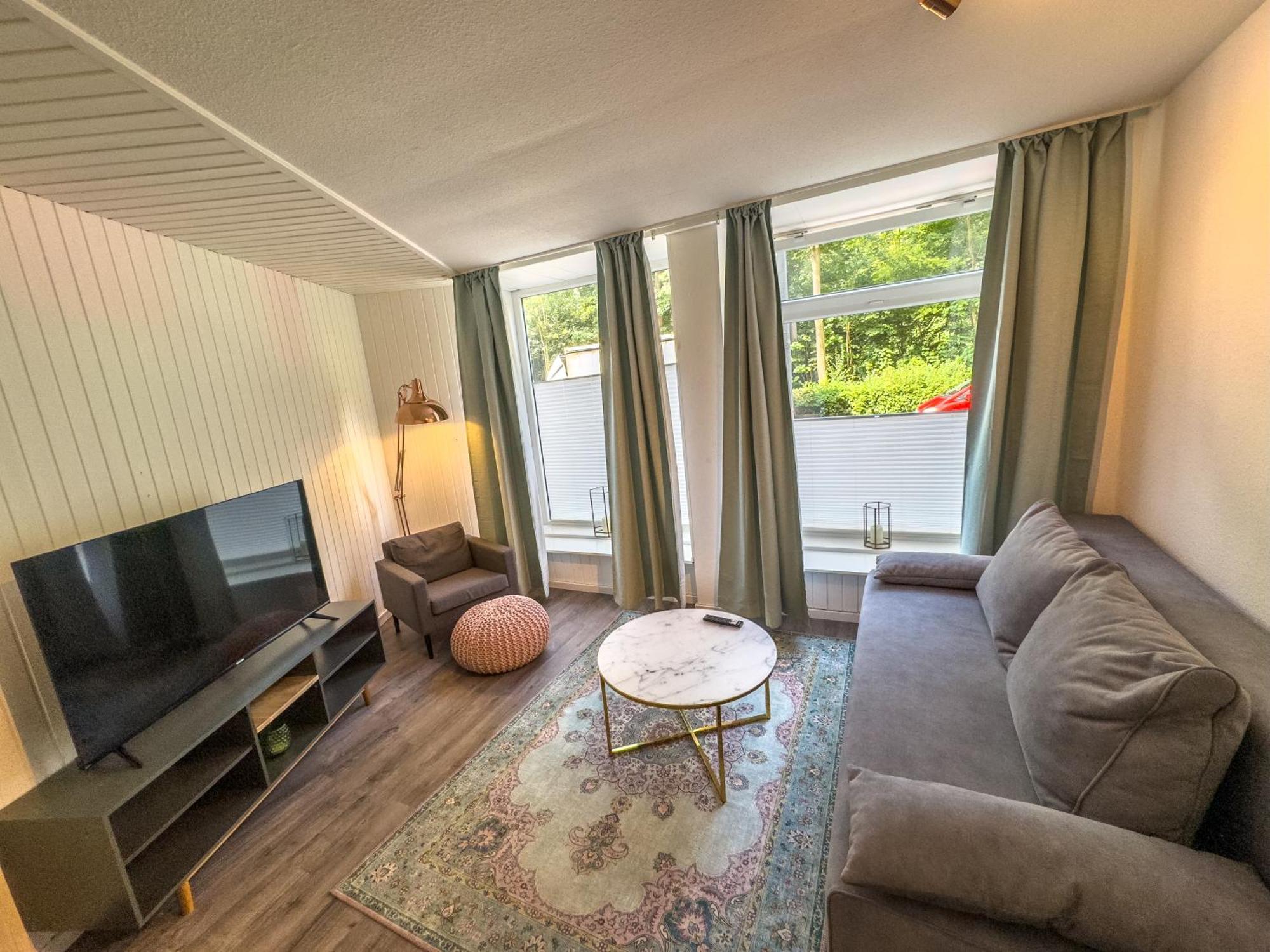Schoene Wohnung Fuer 4 Gaeste An Der Eilenriede Mit Kostenlosen Parkplaetzen Hanóver Exterior foto
