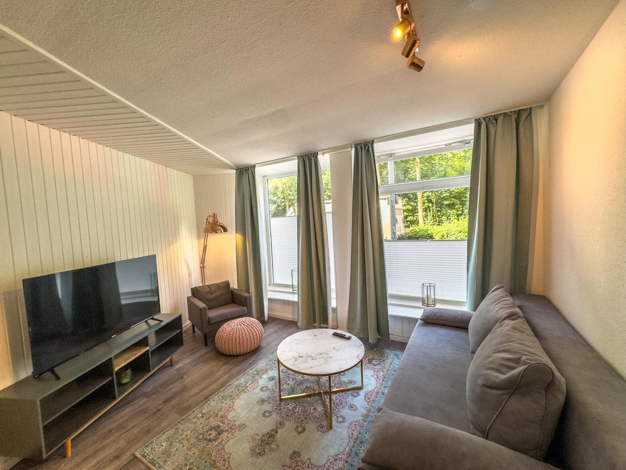Schoene Wohnung Fuer 4 Gaeste An Der Eilenriede Mit Kostenlosen Parkplaetzen Hanóver Exterior foto
